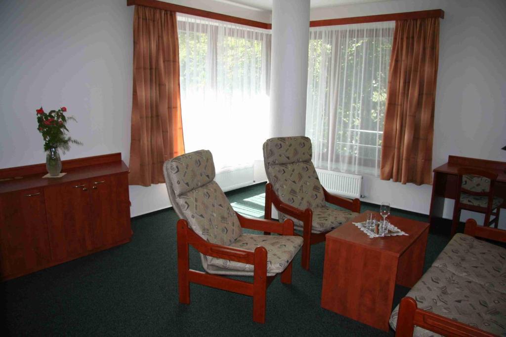 Lazensky Hotel Park Poděbrady Buitenkant foto